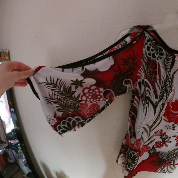 Patterned Slit-Sleeve Blouse - Picture 5 of 6